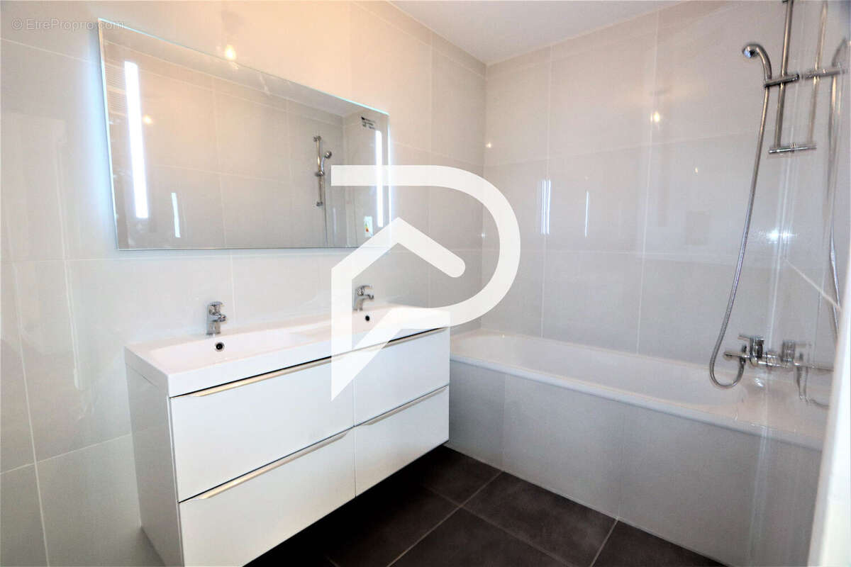 Appartement à SAINT-GRATIEN