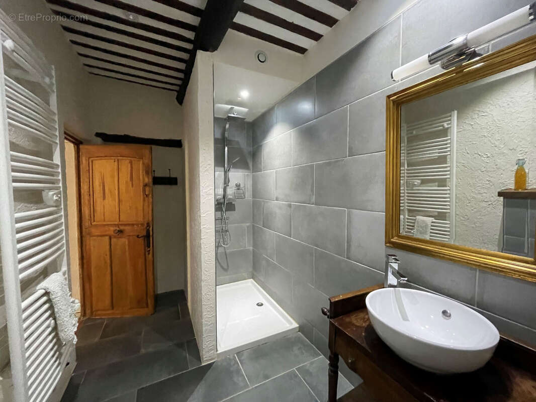 Maison à PIOLENC