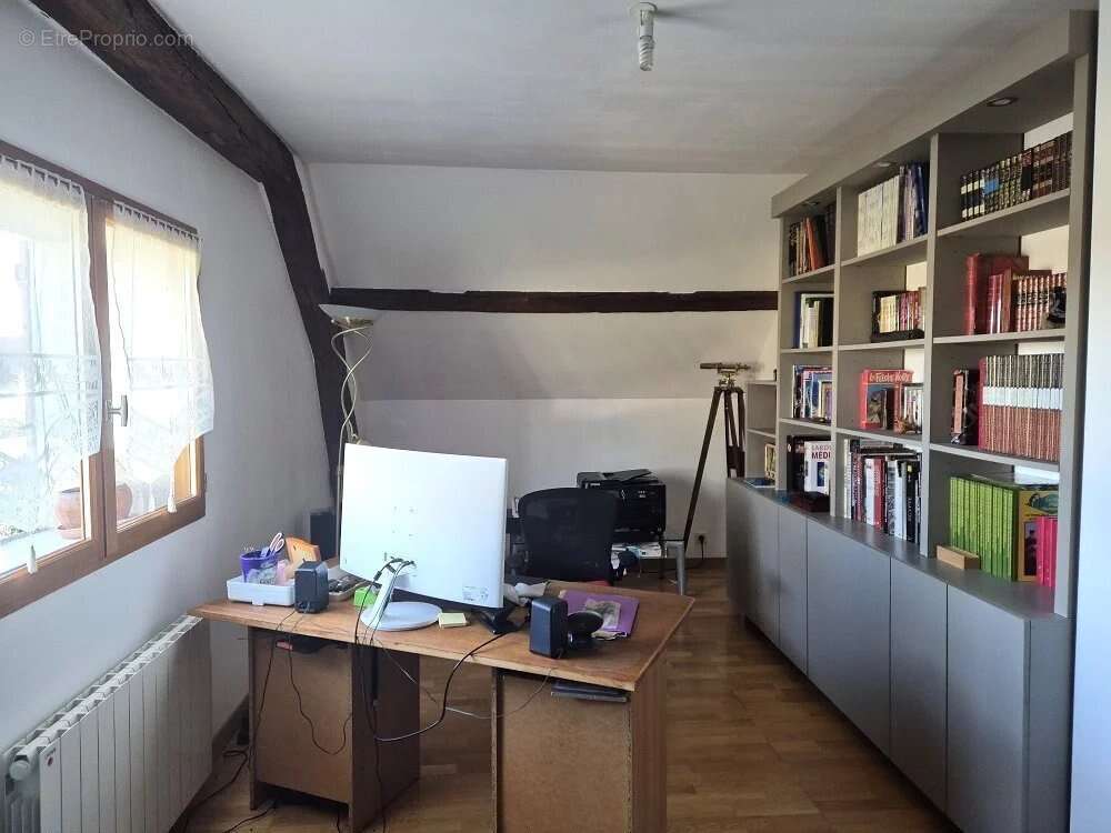 Maison à BEAUNE-LA-ROLANDE