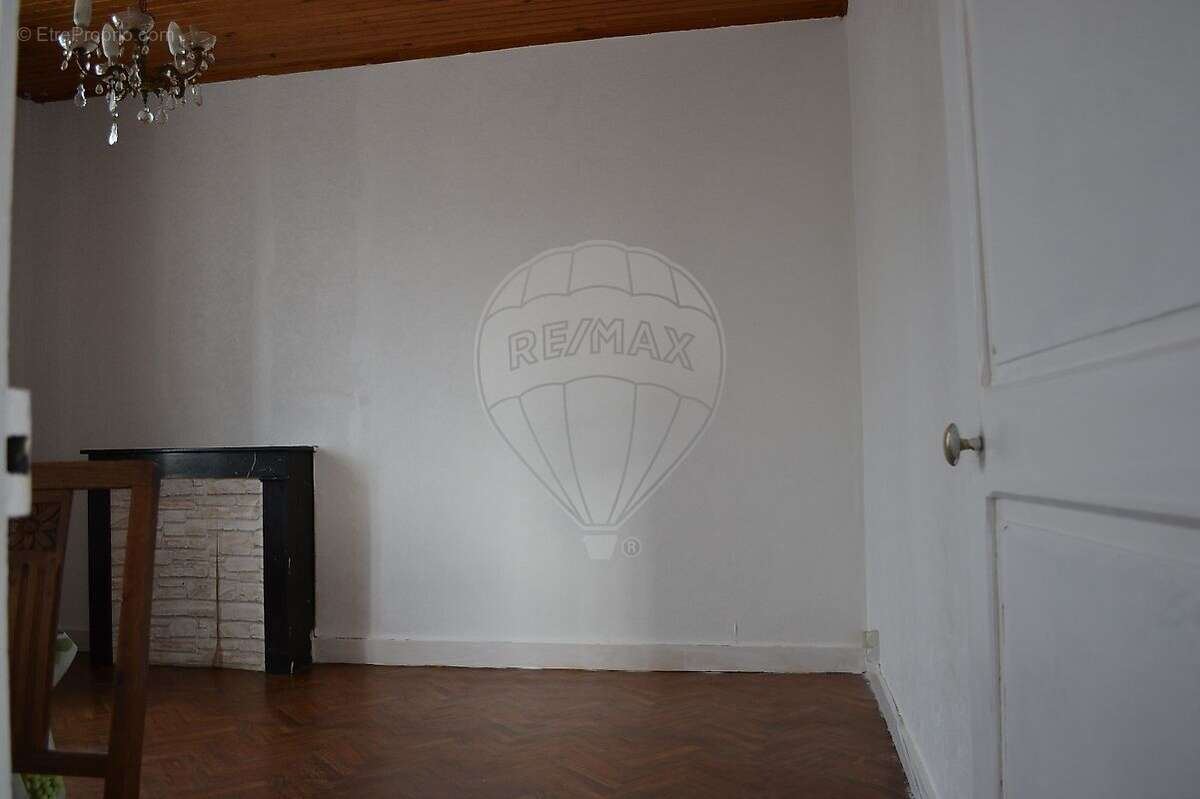 Appartement à CERCY-LA-TOUR