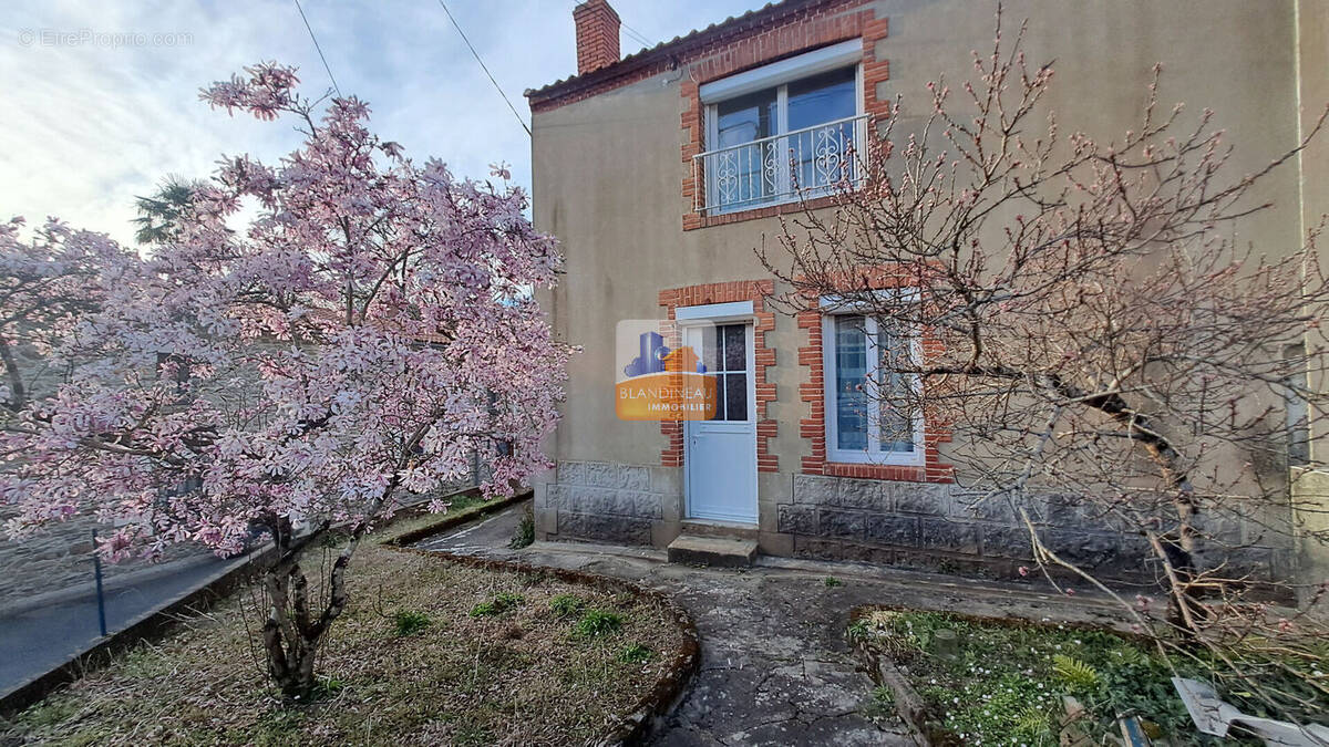 Maison à SAINT-JEAN-DE-BOISEAU