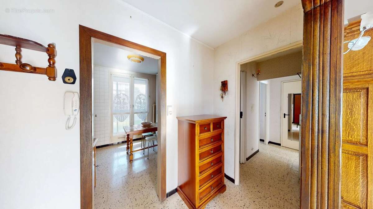 Appartement à PORT-DE-BOUC