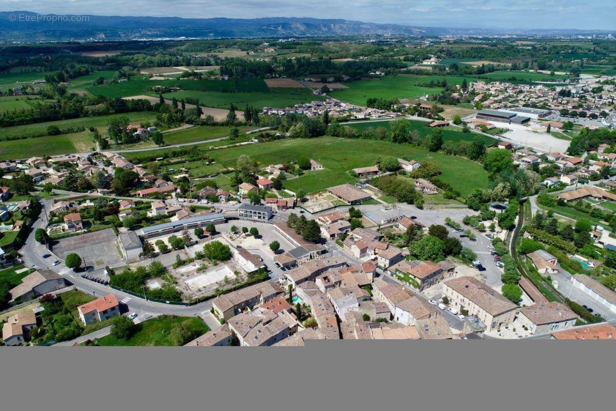 Appartement à BEAUMONT-LES-VALENCE