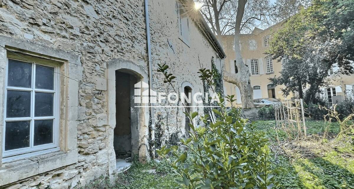 Maison à BOLLENE