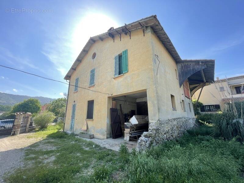 Maison à PEGOMAS