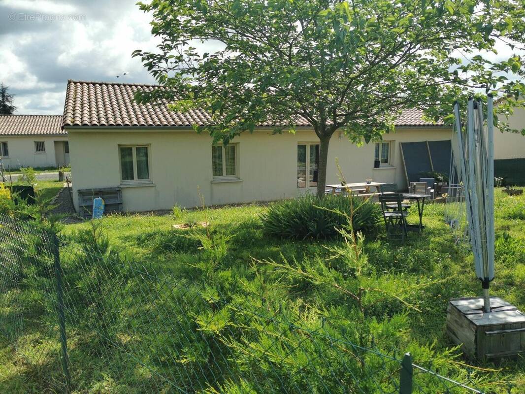 Photo 1 - Maison à VERTEUIL-SUR-CHARENTE