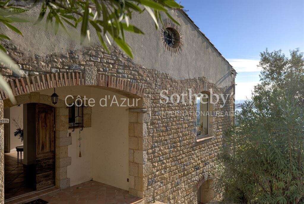 Maison à VALLAURIS