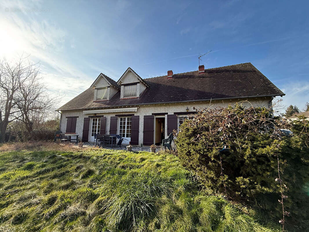 Maison à SAINT-MARTIN-D&#039;AUXIGNY