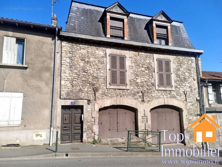 Appartement à VILLEFRANCHE-DE-ROUERGUE