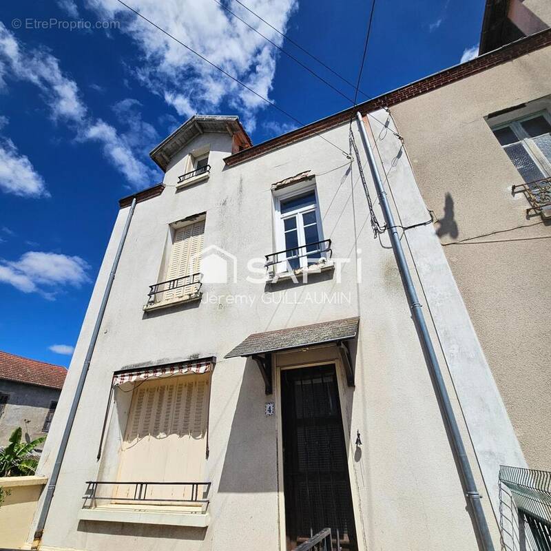 Photo 1 - Maison à CUSSET