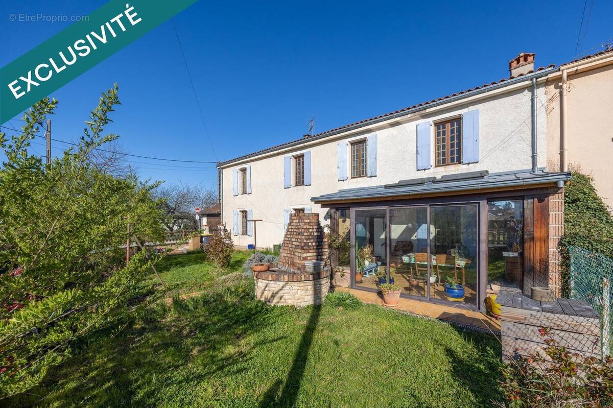 Photo 1 - Maison à SAINT-JUERY