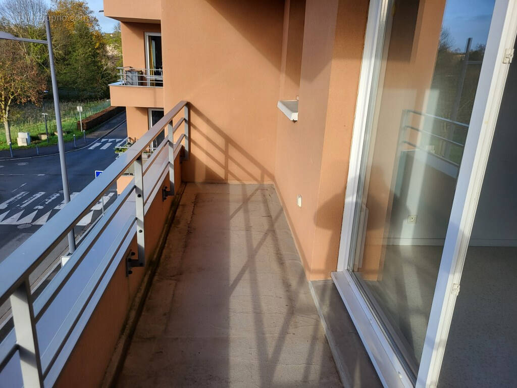 Appartement à EPERNON