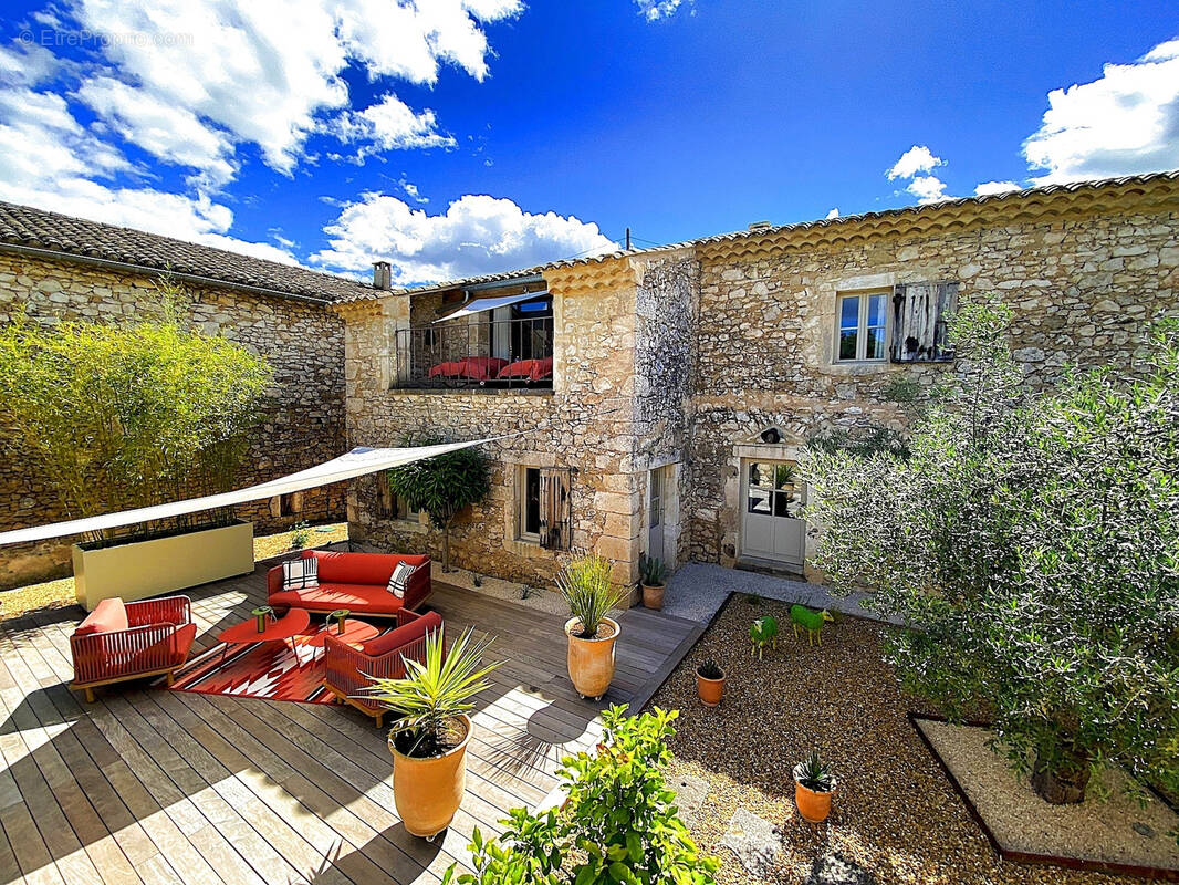 Maison à UZES