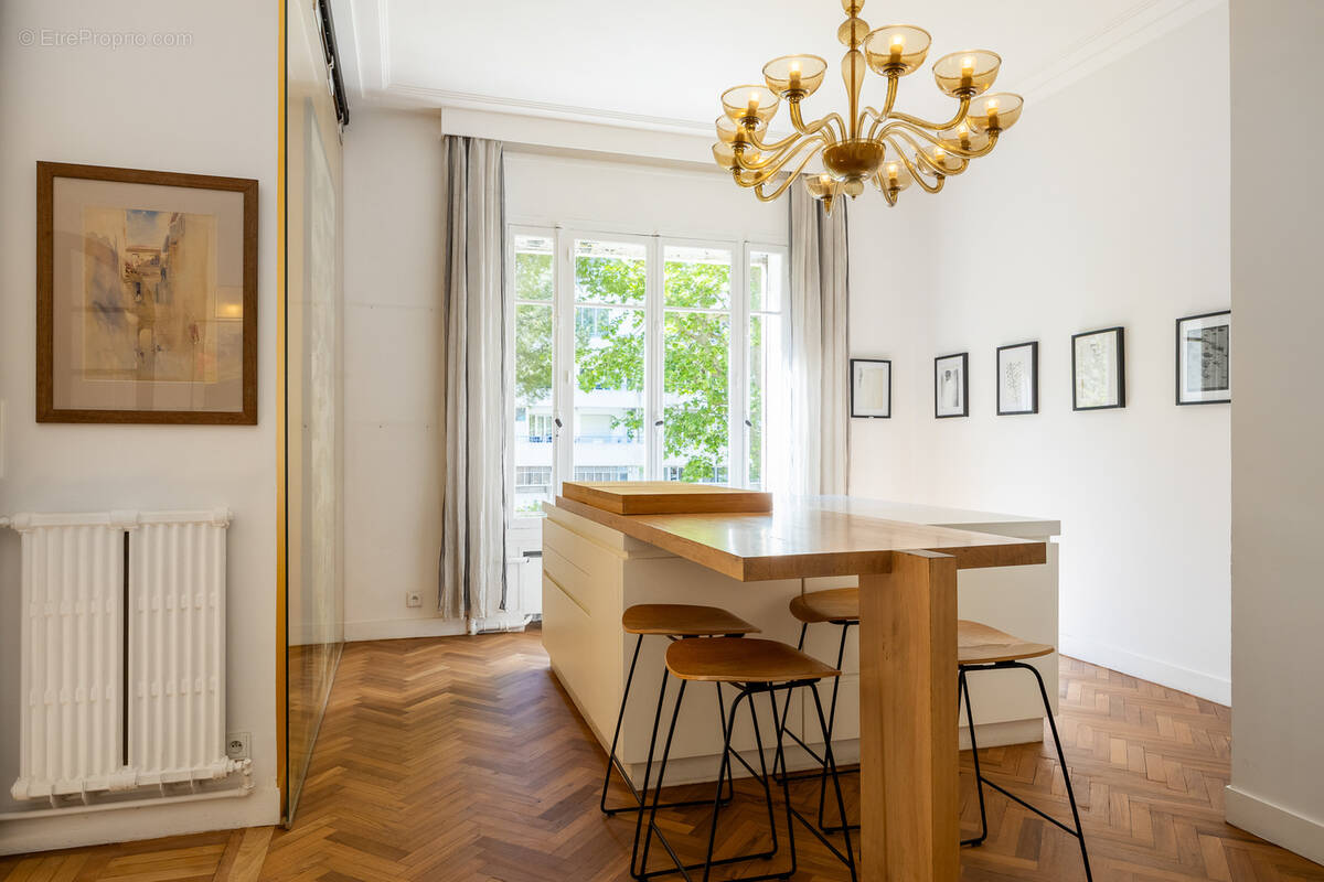 Appartement à MARSEILLE-8E