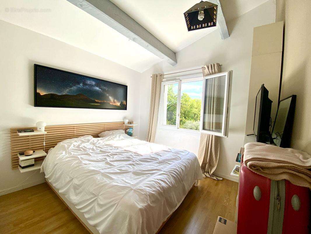 Maison à LE CASTELLET