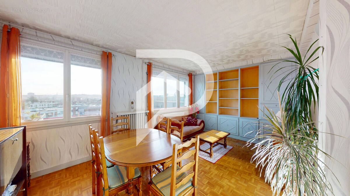 Appartement à VILLEMOMBLE