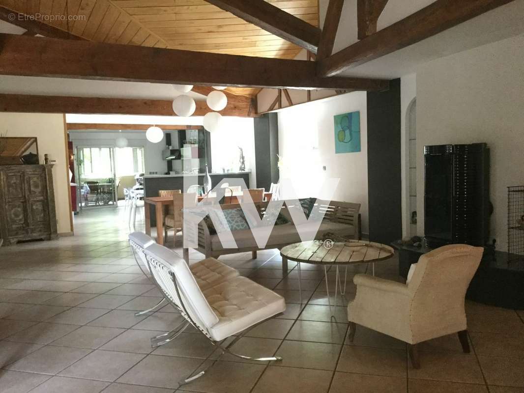 Appartement à SOUAL