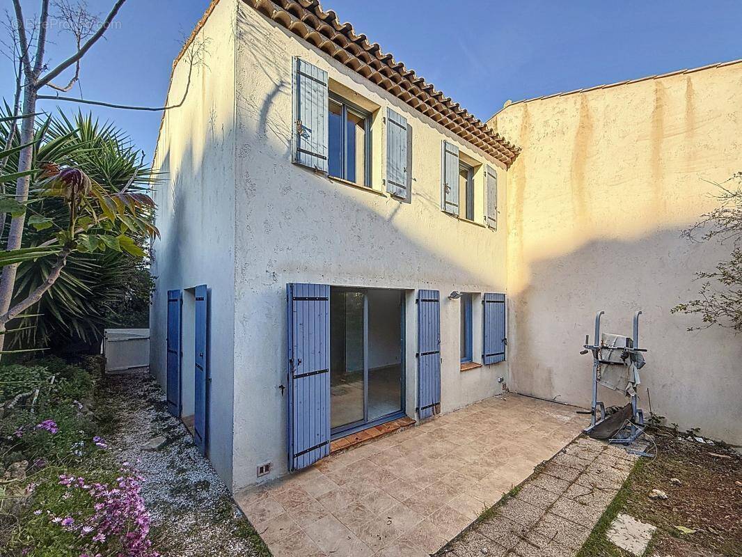 Maison à LE CANNET