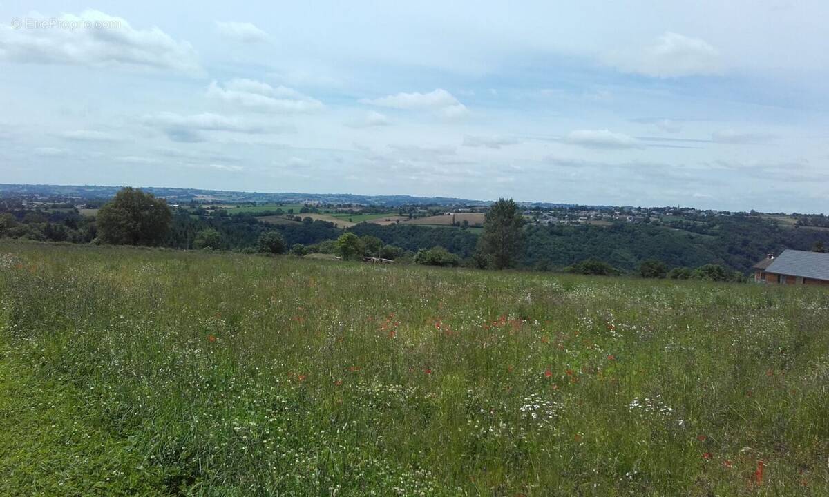 Terrain à COMPS-LA-GRAND-VILLE