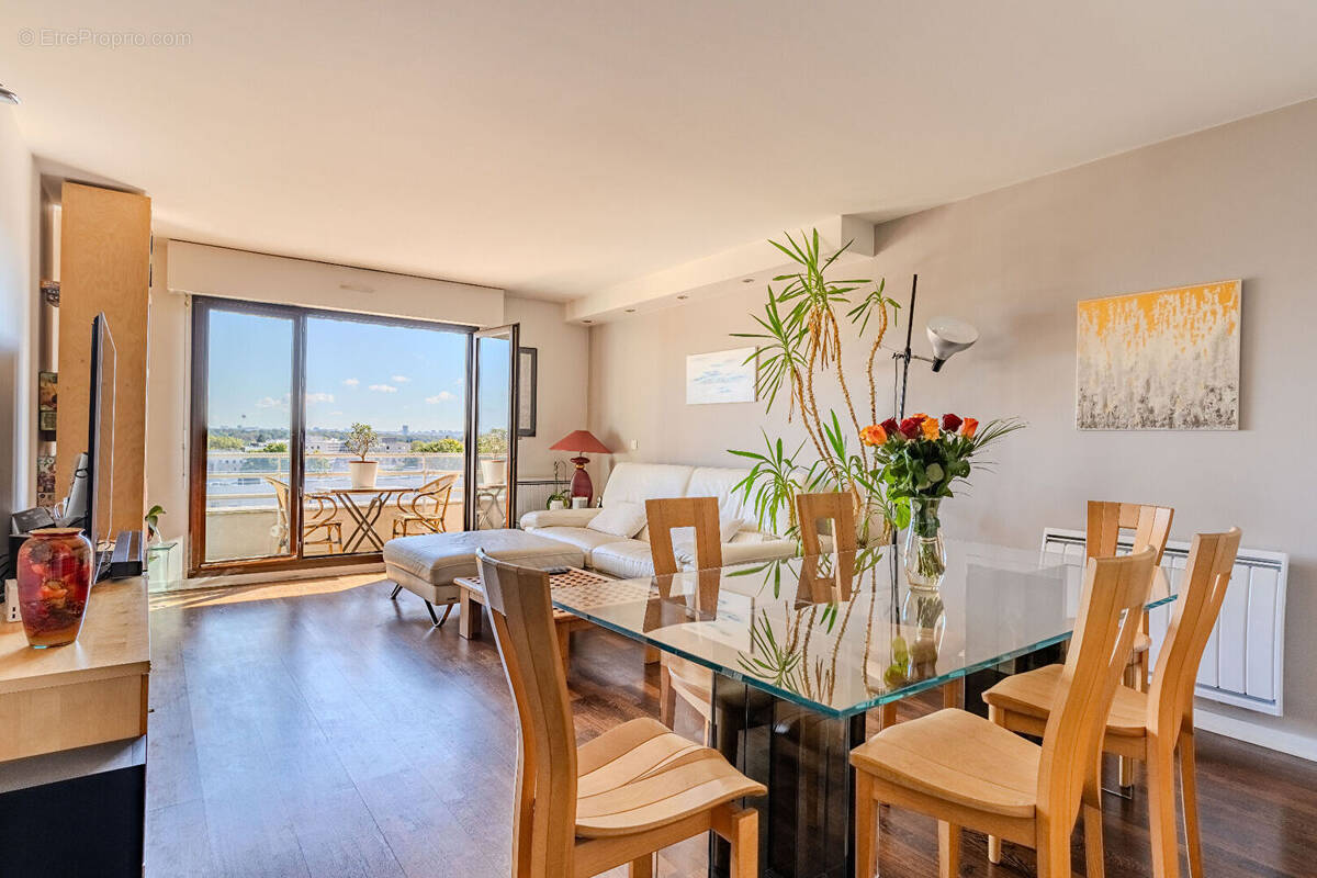 Appartement à SURESNES