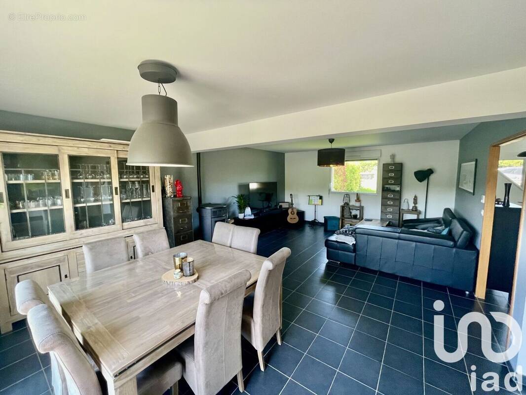 Photo 1 - Maison à BEUSSENT