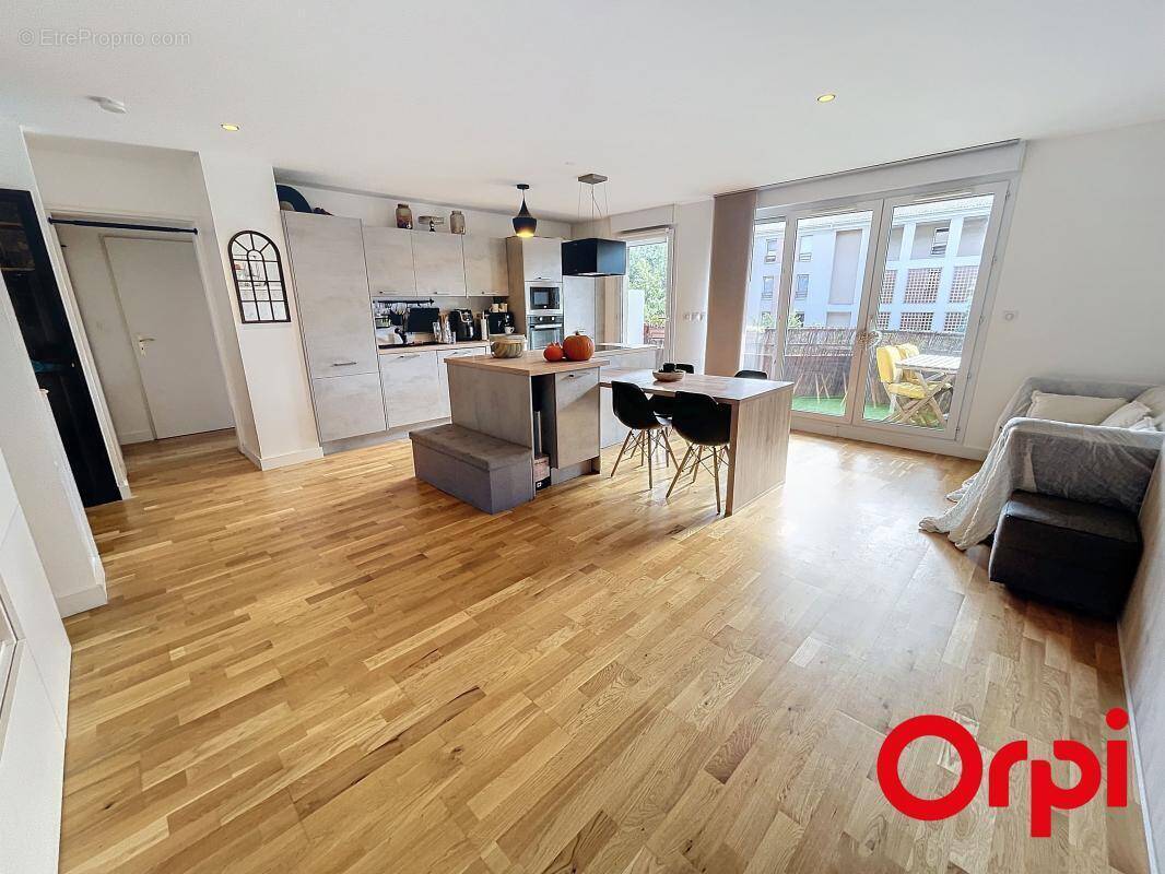 Appartement à MARSEILLE-12E