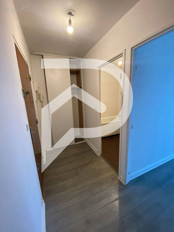 Appartement à DUGNY