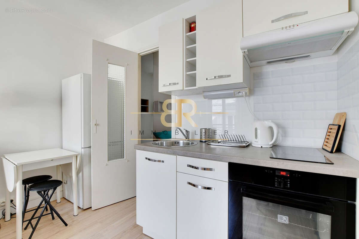 Appartement à PARIS-1E