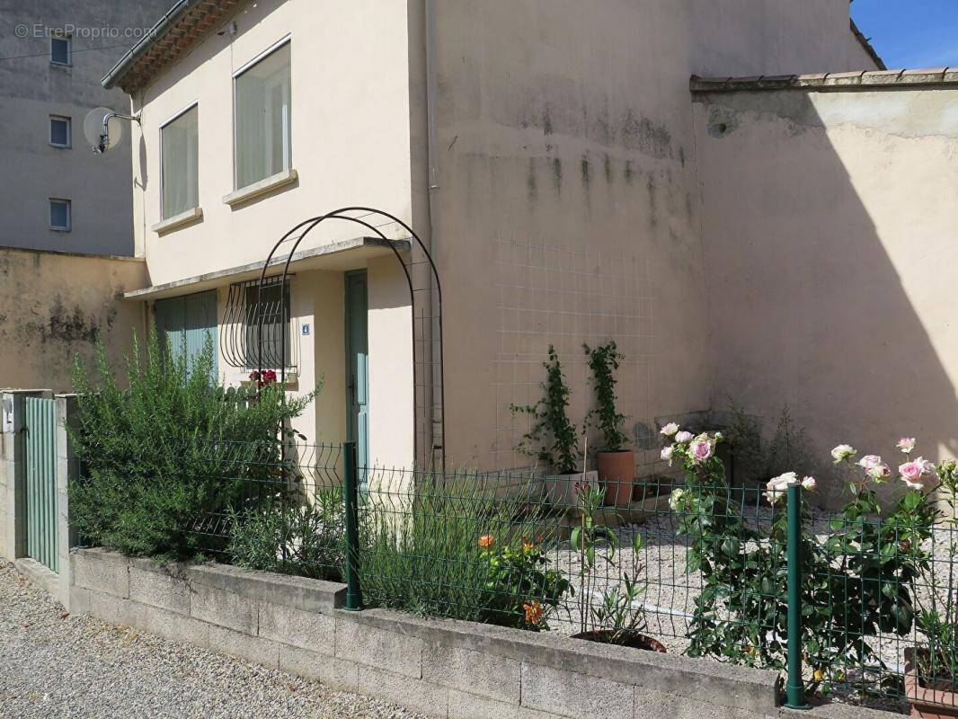 Maison à MALAUCENE