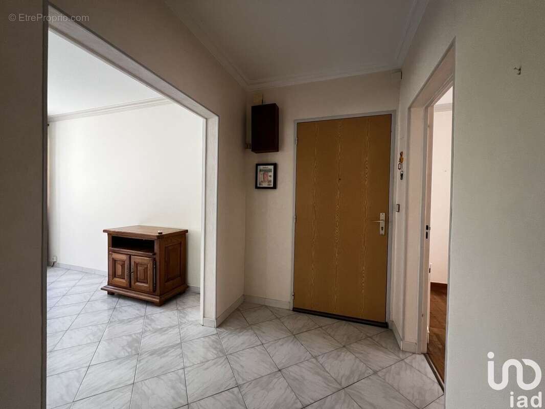 Photo 4 - Appartement à PARAY-VIEILLE-POSTE