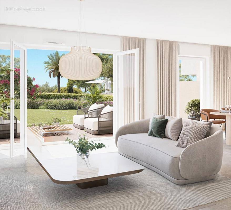 Appartement à VILLENEUVE-LOUBET