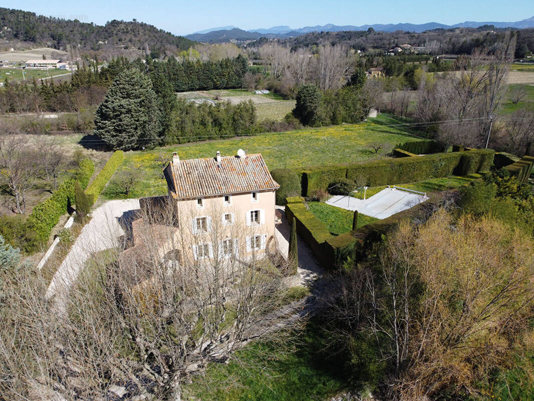 Maison à MALAUCENE