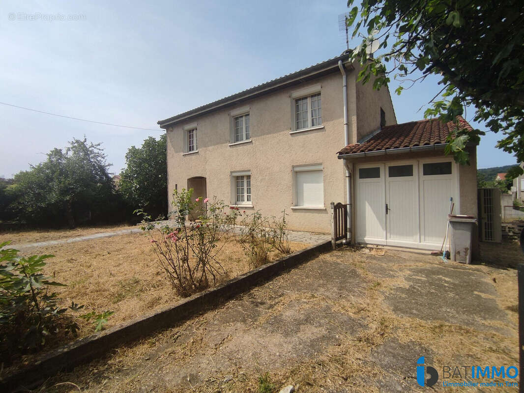 Maison à AUSSILLON