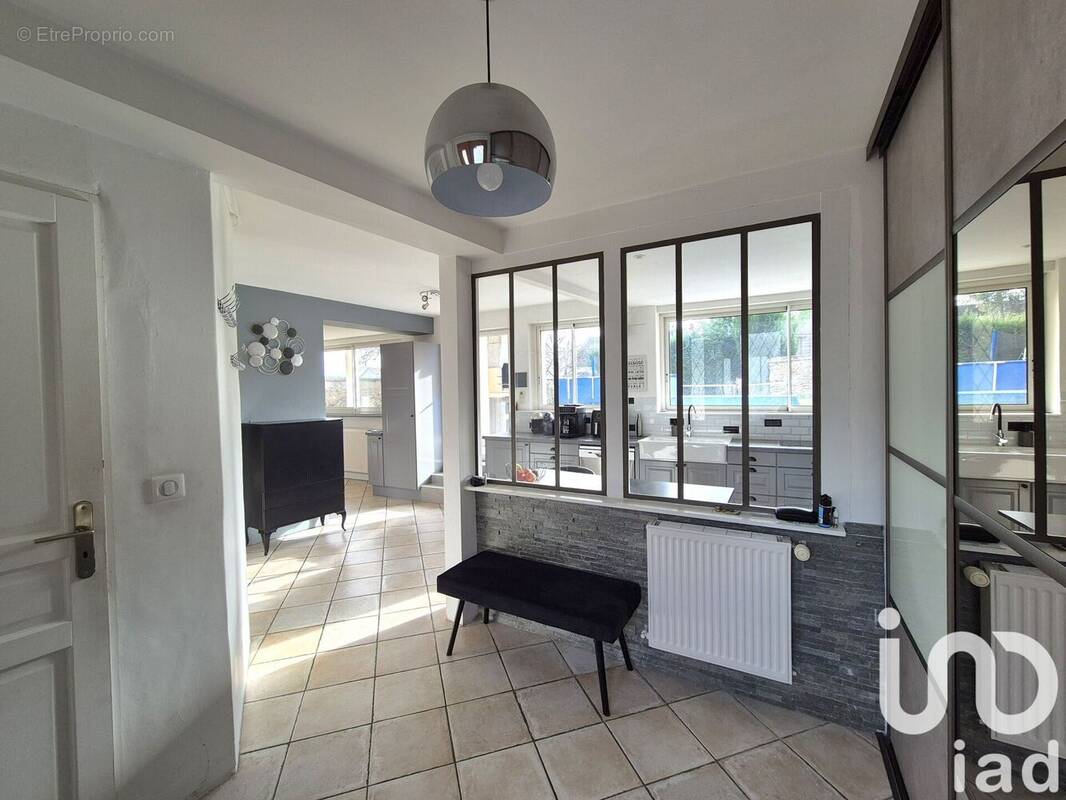 Photo 1 - Maison à OZOUER-LE-VOULGIS
