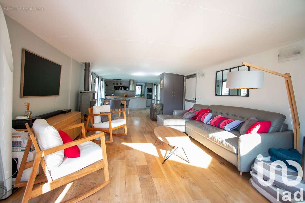 Photo 2 - Maison à LEVALLOIS-PERRET