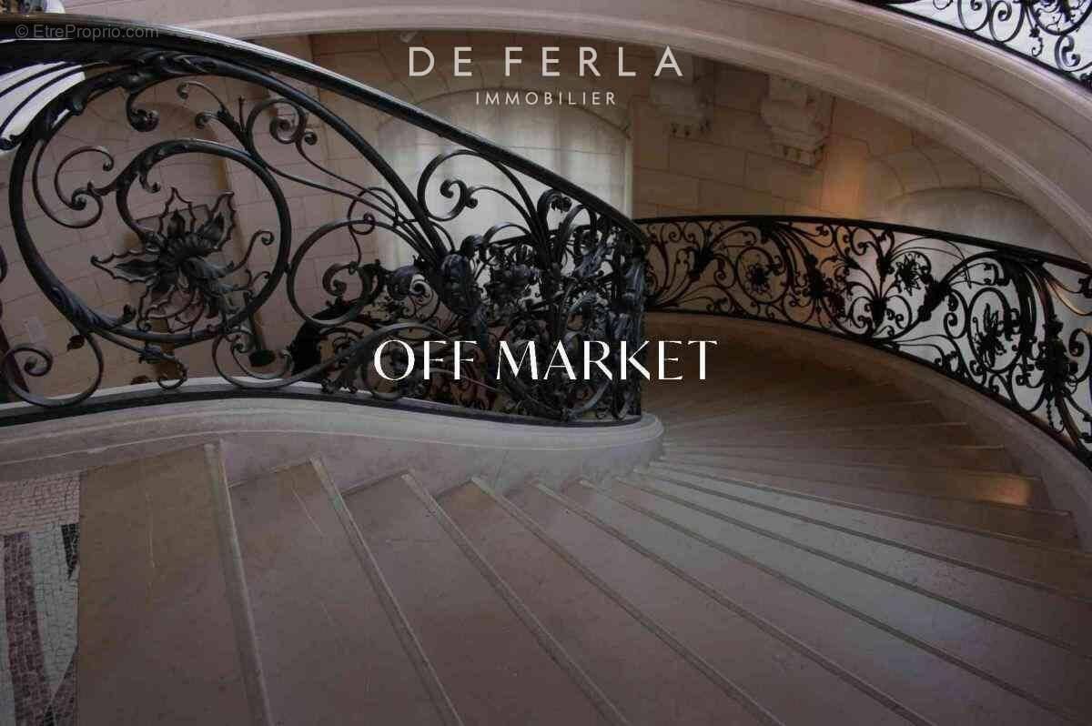 Appartement à PARIS-7E