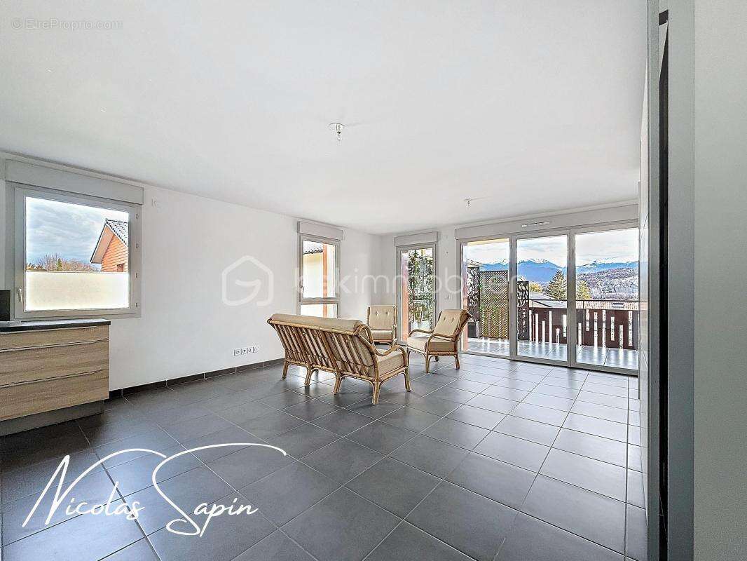 Appartement à CLAIX