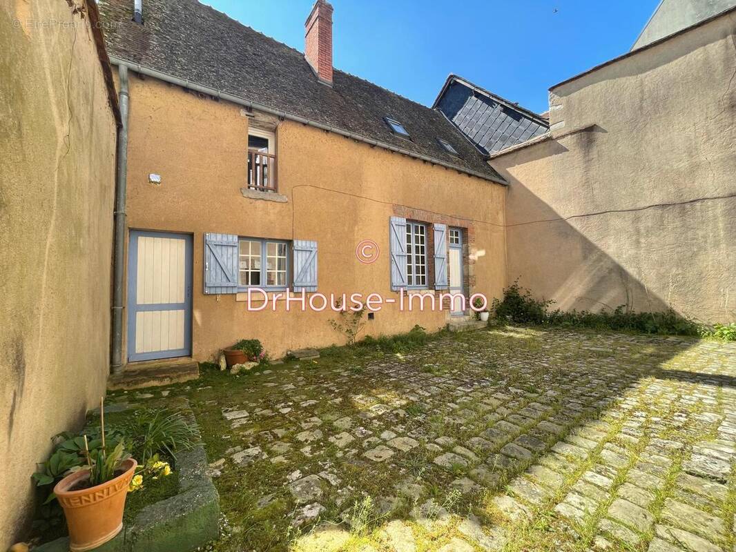 Maison à MONTARGIS