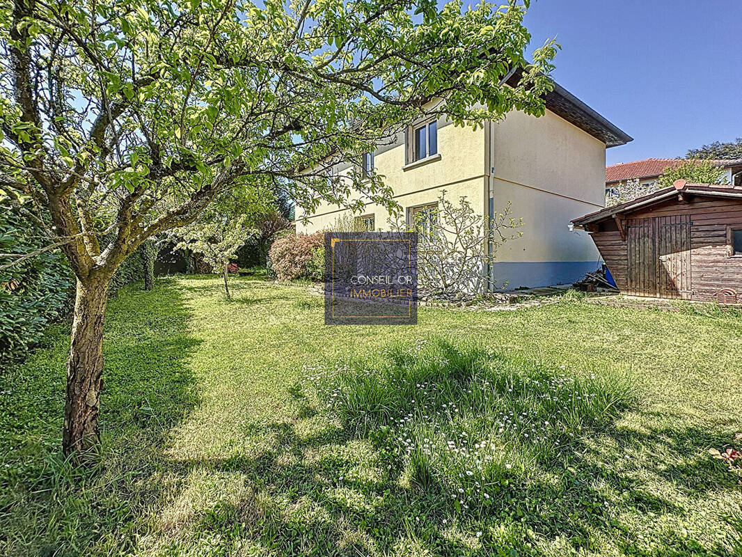Maison à SAINT-GENIS-LAVAL