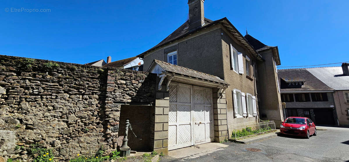 Maison à LUBERSAC