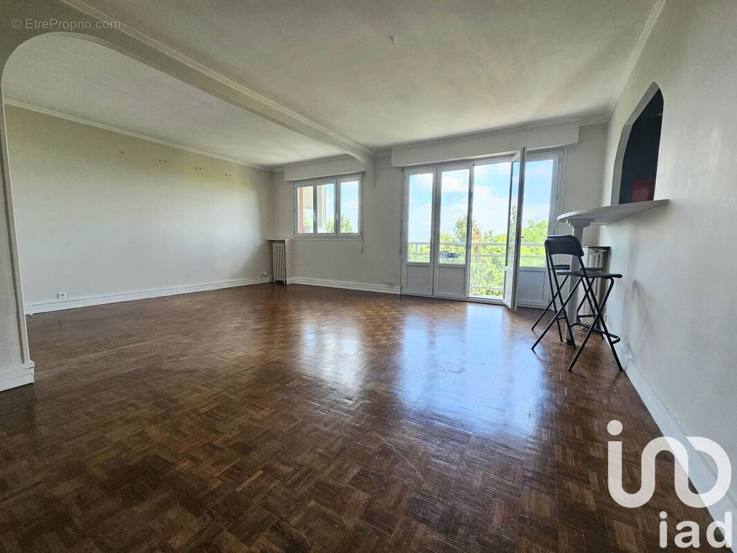Photo 1 - Appartement à LE PORT-MARLY