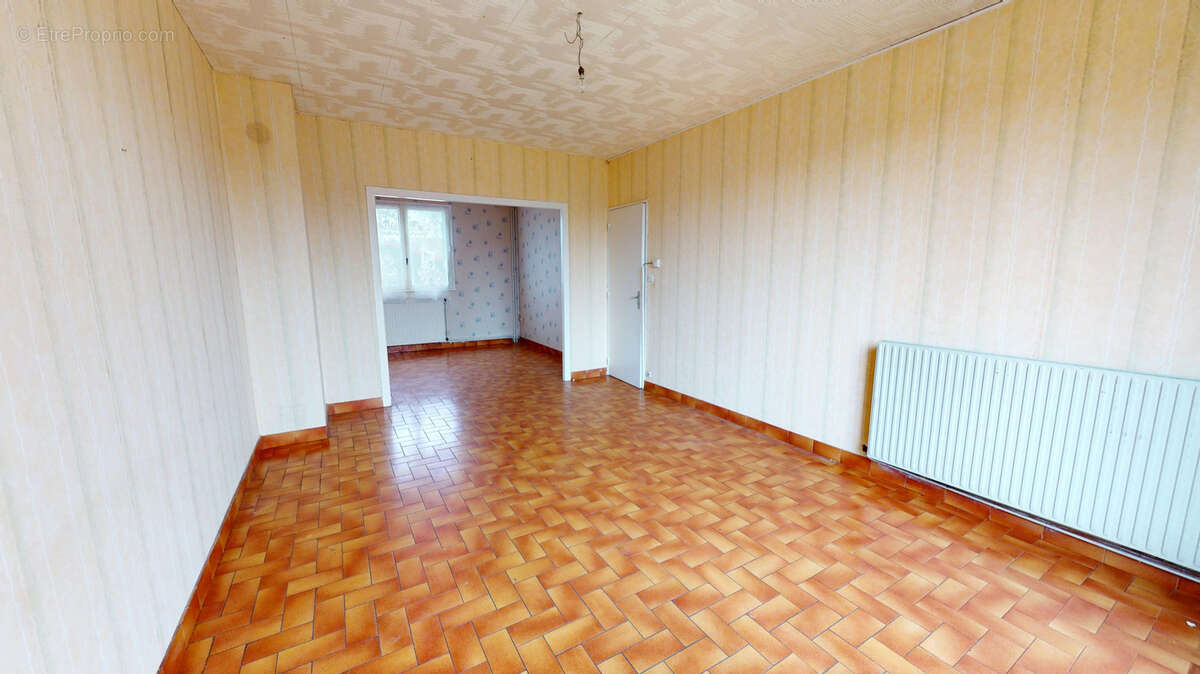 Maison à GENLIS