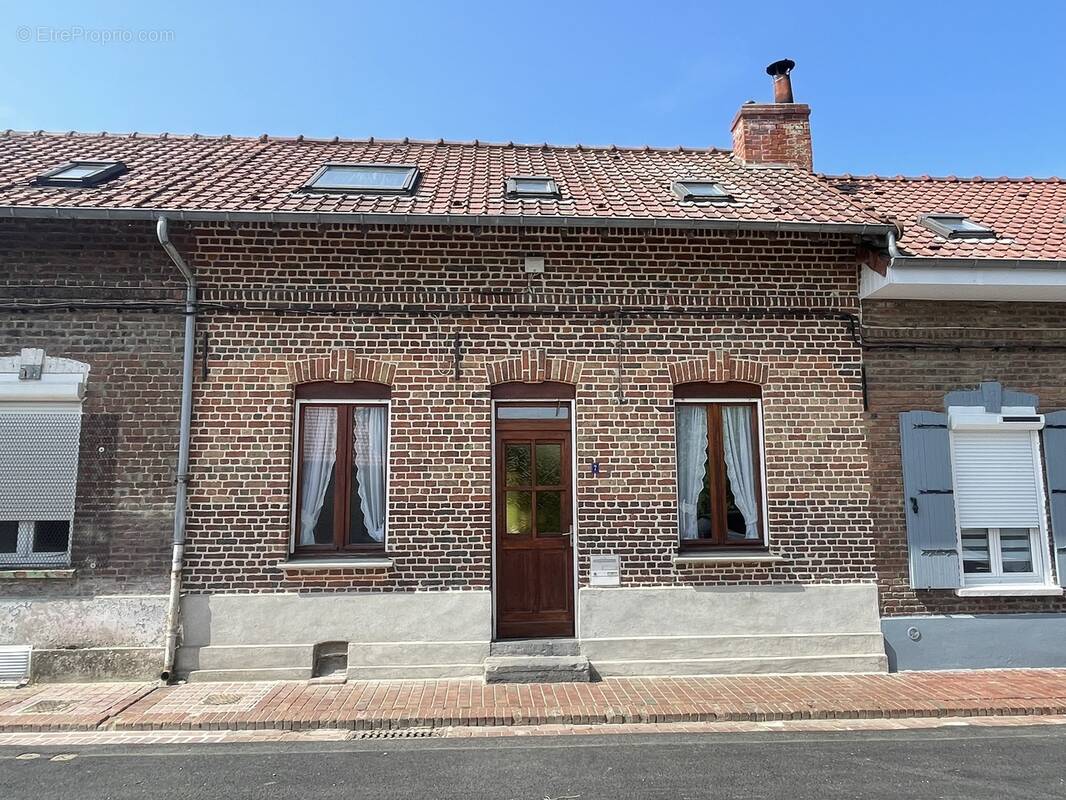 Maison à ESTREE-BLANCHE