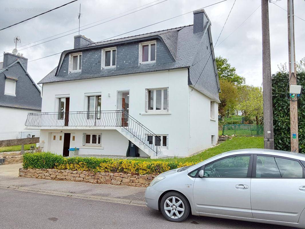 Maison à CARHAIX-PLOUGUER