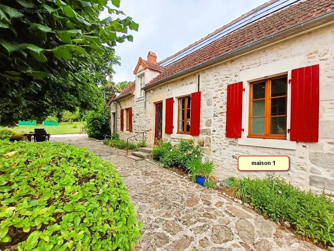 Maison à BOUSSAC