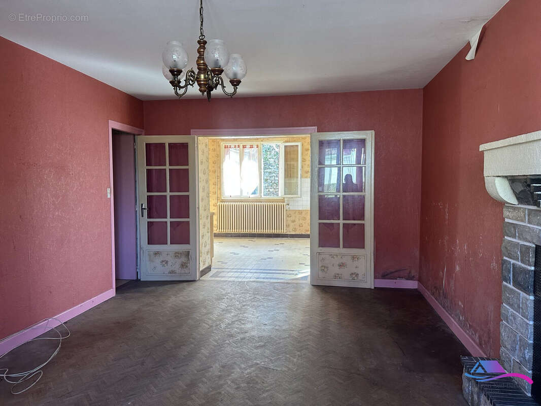 séjour  - Maison à CHATEAUMEILLANT