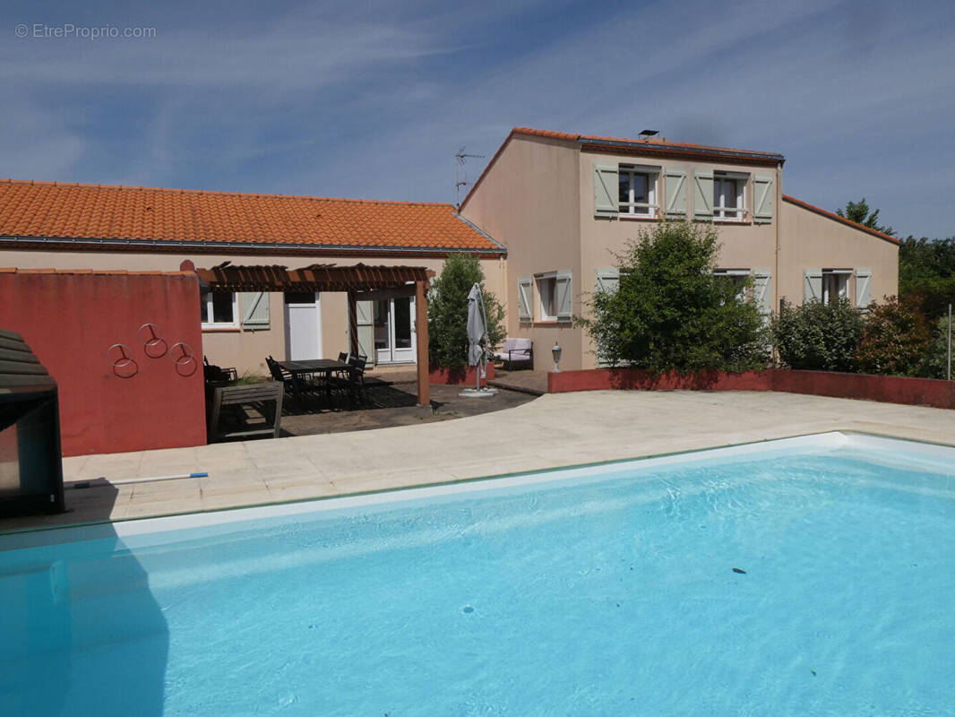 Maison à FROSSAY