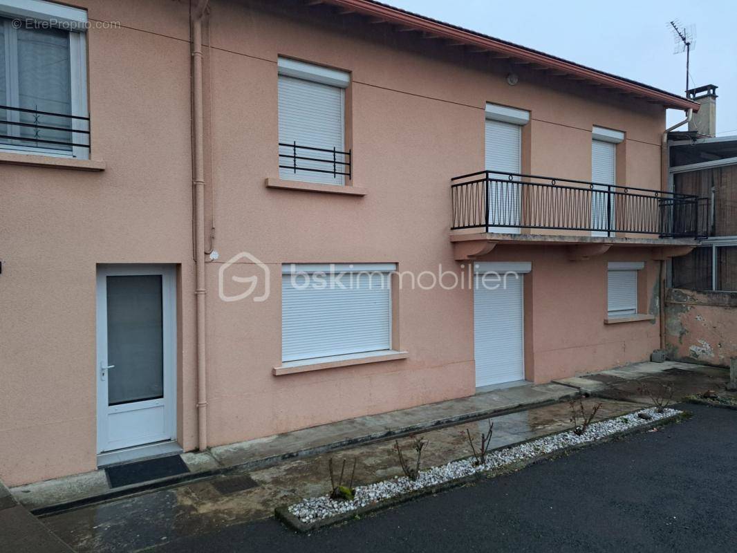 Appartement à VIC-EN-BIGORRE