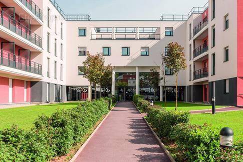 Appartement à SAINT-CYR-L&#039;ECOLE