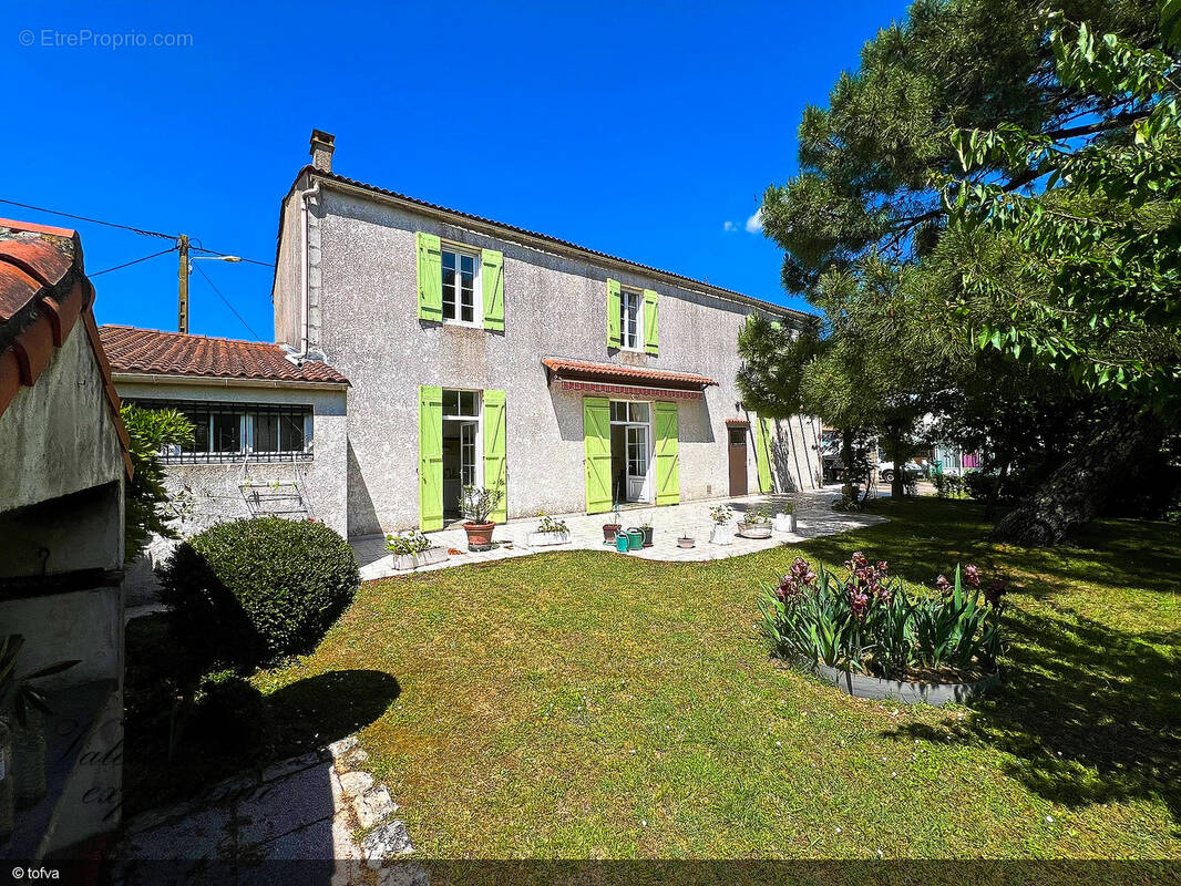 Maison à LA TREMBLADE